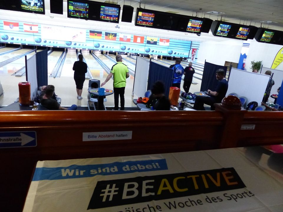 Bowlingturnier des Deutschen Betriebssportverbands | Bildquelle: Uwe Tronnier